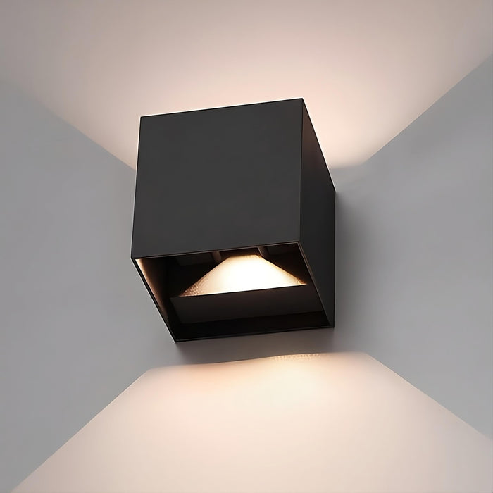 ZenBeam | Wandlamp met Bewegingssensor | Stijlvol & Functioneel