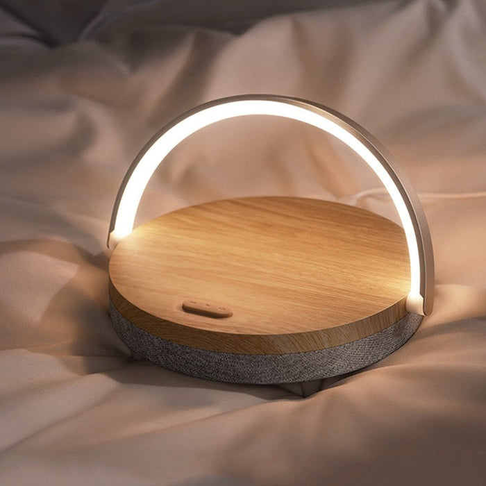 Louis - Multifunctionele bedlamp met Bluetooth speaker en draadloze oplader Finn Brands