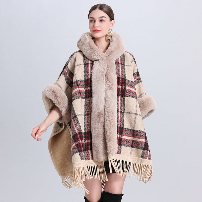 COZYCHIC | Warme Geruite Poncho Met Kasjmier en Bontkraag | Stijlvolle Wintermust-have